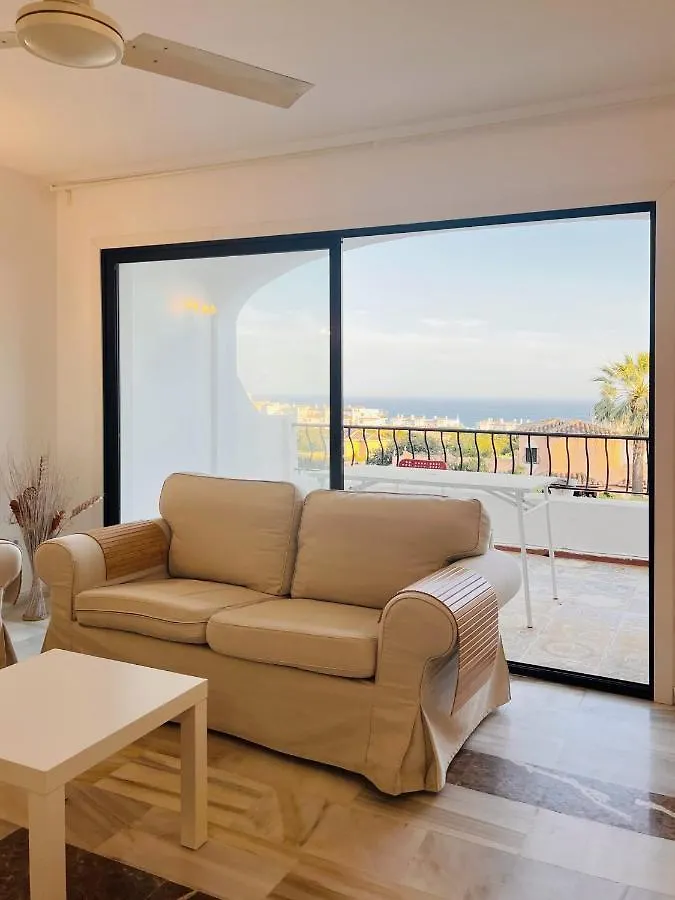 מיחאס Renovated Apartment With Sea Views And Pool With Private Parking