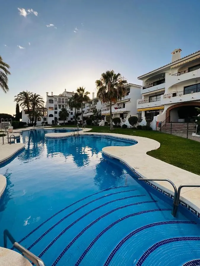 מיחאס Renovated Apartment With Sea Views And Pool With Private Parking